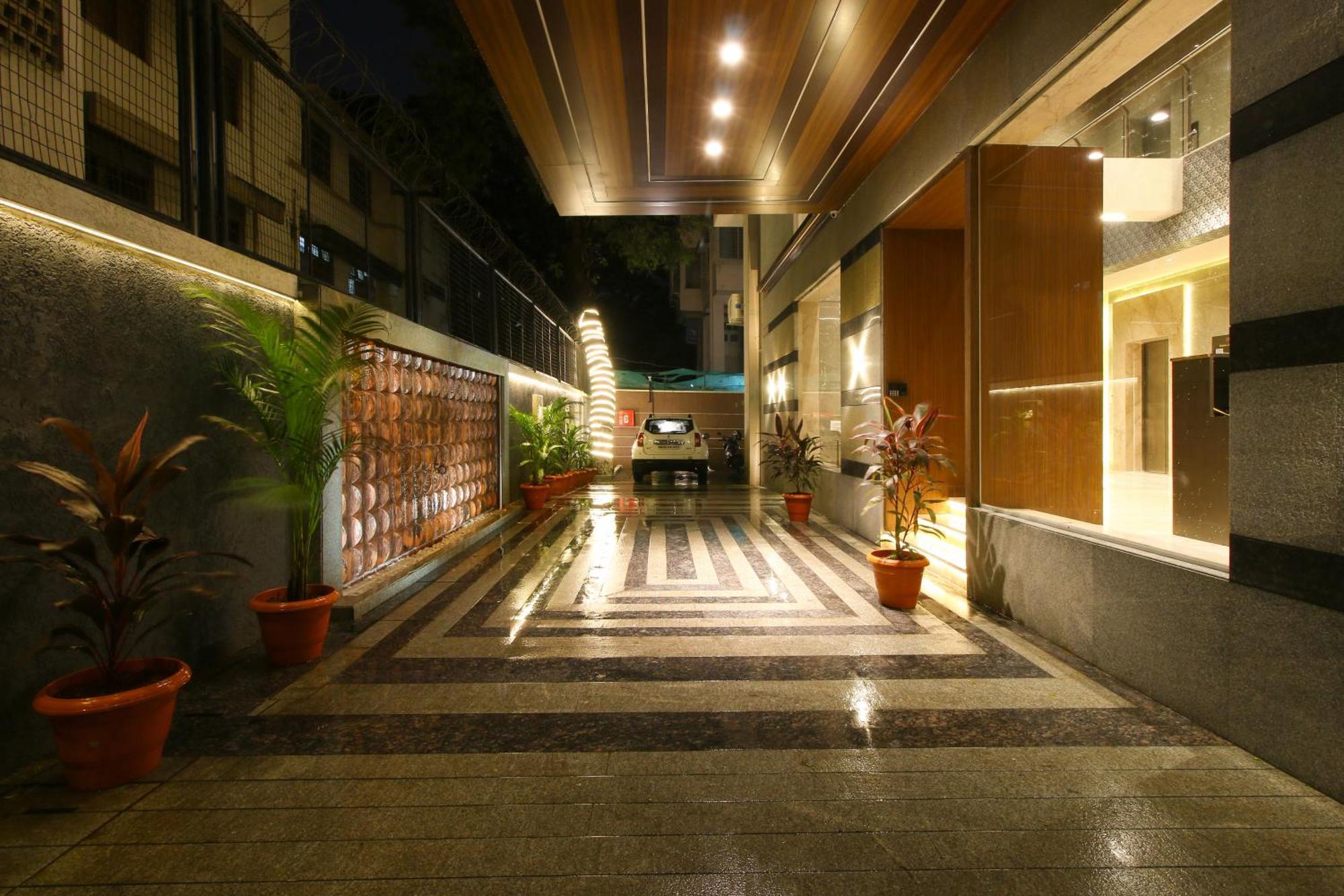 Mumbai House Luxury Apartments Santacruz East, Mumbai Exterior foto