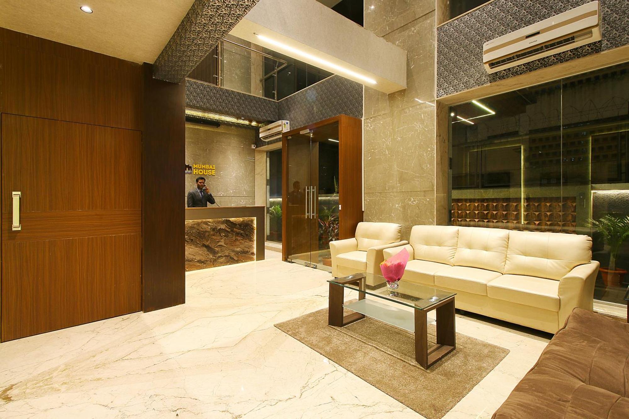 Mumbai House Luxury Apartments Santacruz East, Mumbai Exterior foto