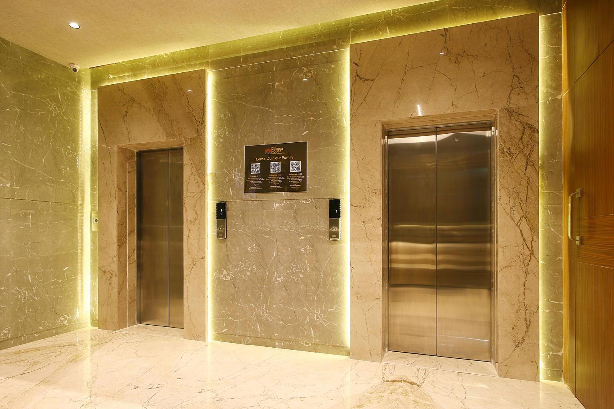 Mumbai House Luxury Apartments Santacruz East, Mumbai Exterior foto