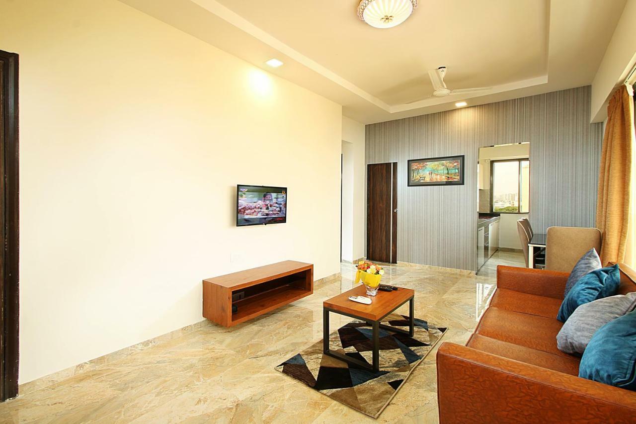 Mumbai House Luxury Apartments Santacruz East, Mumbai Exterior foto